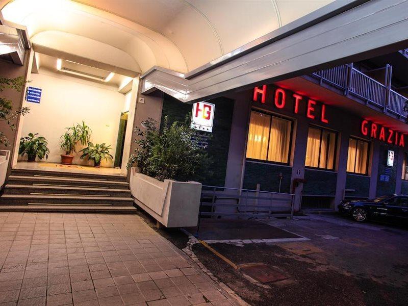 סאסארי Hotel Grazia Deledda מראה חיצוני תמונה