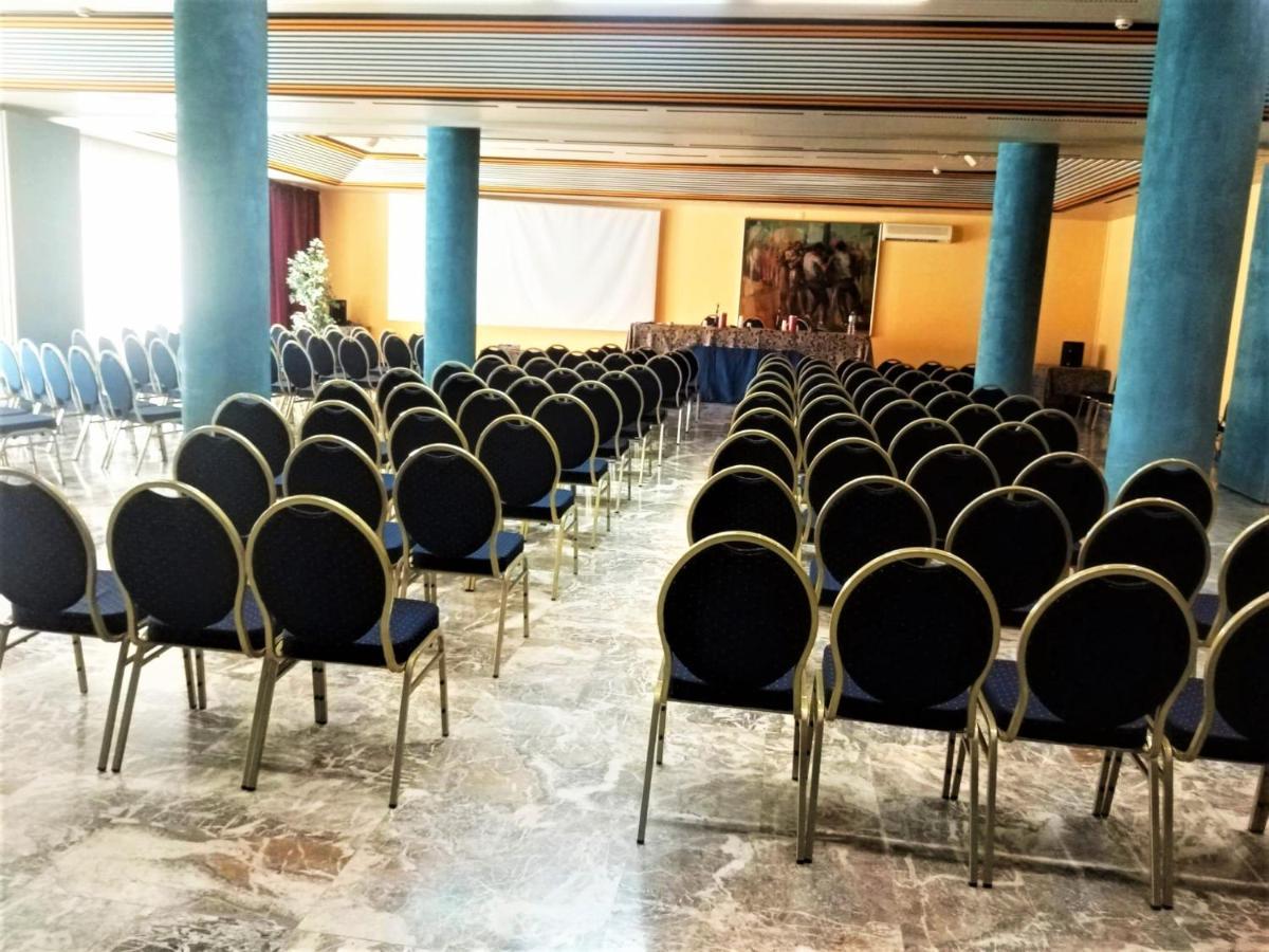 סאסארי Hotel Grazia Deledda מראה חיצוני תמונה