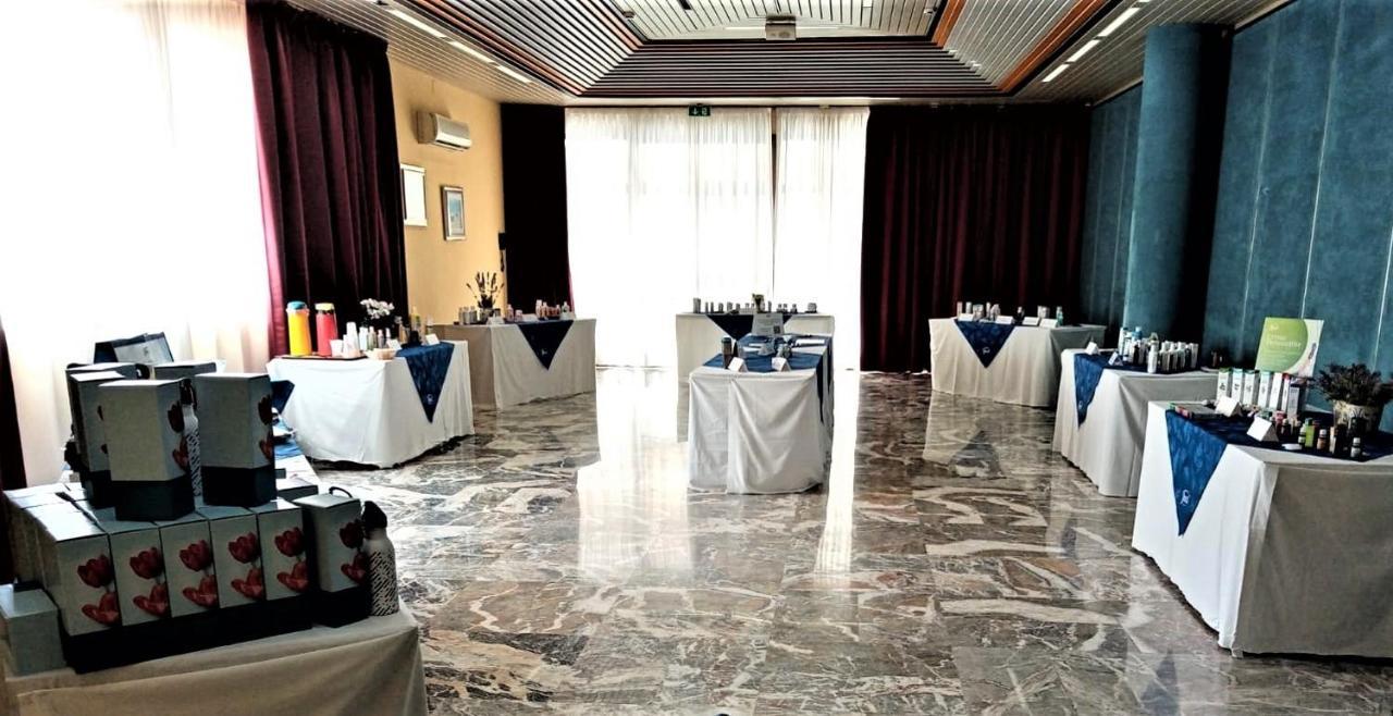 סאסארי Hotel Grazia Deledda מראה חיצוני תמונה